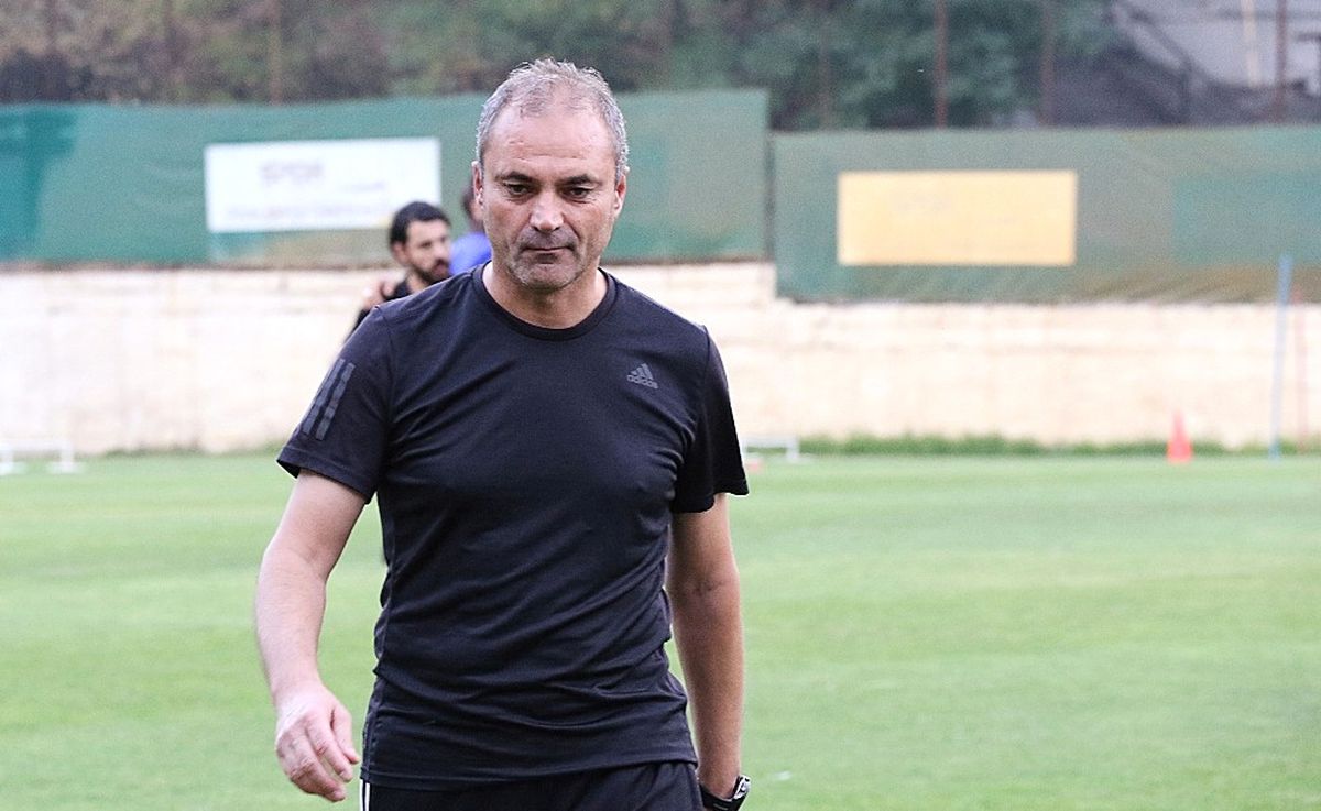 Sözeri: "Yerli Antrenörlere Sabır ve Tolerans Yok"