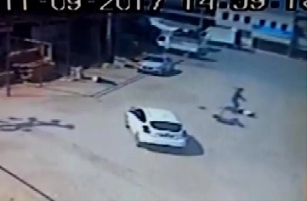 3 Kişiyi Öldüren Trafik Polisinin Cinayet Anı Güvenlik Kamerasında