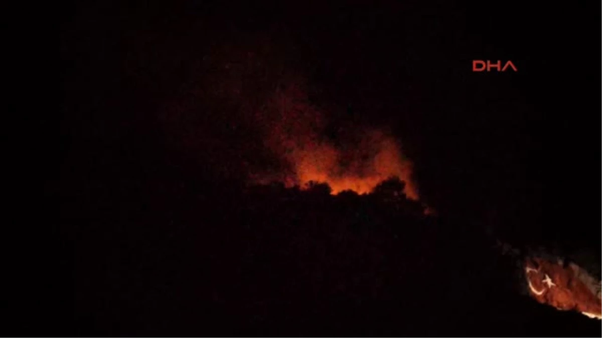 Antalya Finike\'de Makilik Yangını