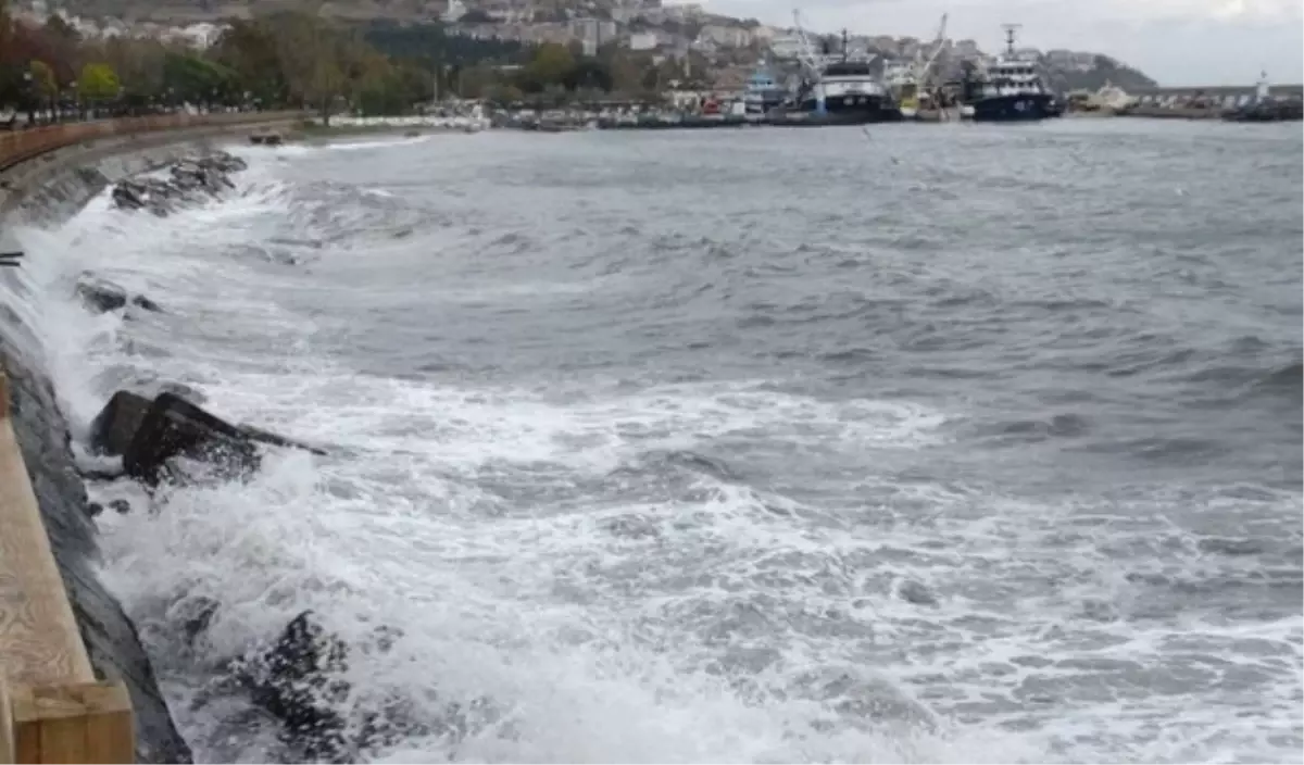 Antalya Körfezi İçin Fırtına Uyarısı