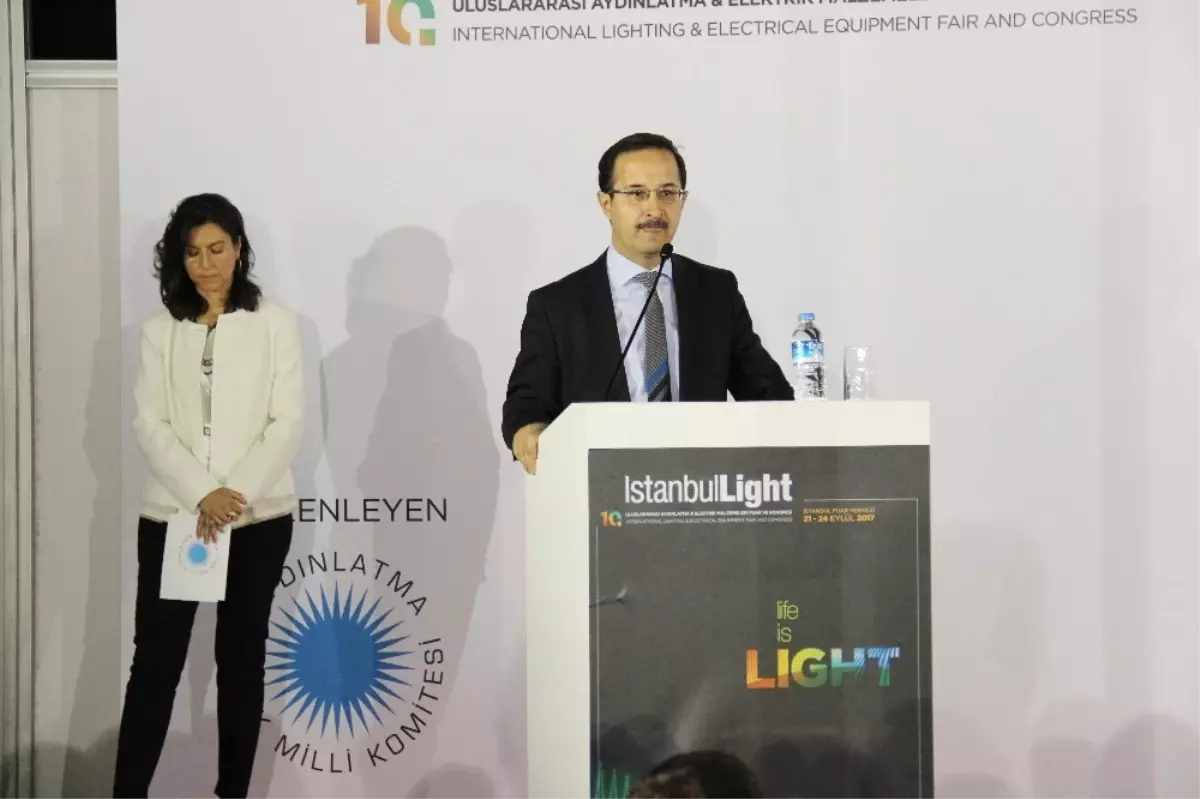 Aydınlatmanın Tek Çatı Altında Toplandığı Istanbullight Fuarı Başladı