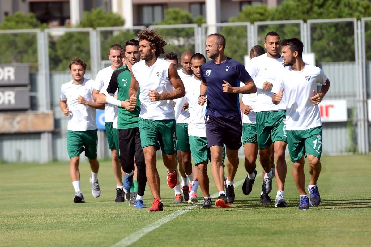 Bursaspor\'da Galatasaray Mesaisi Başladı
