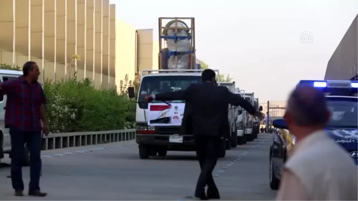 Eski Mısır Krallarından 10\'unun Heykeli Nakledildi