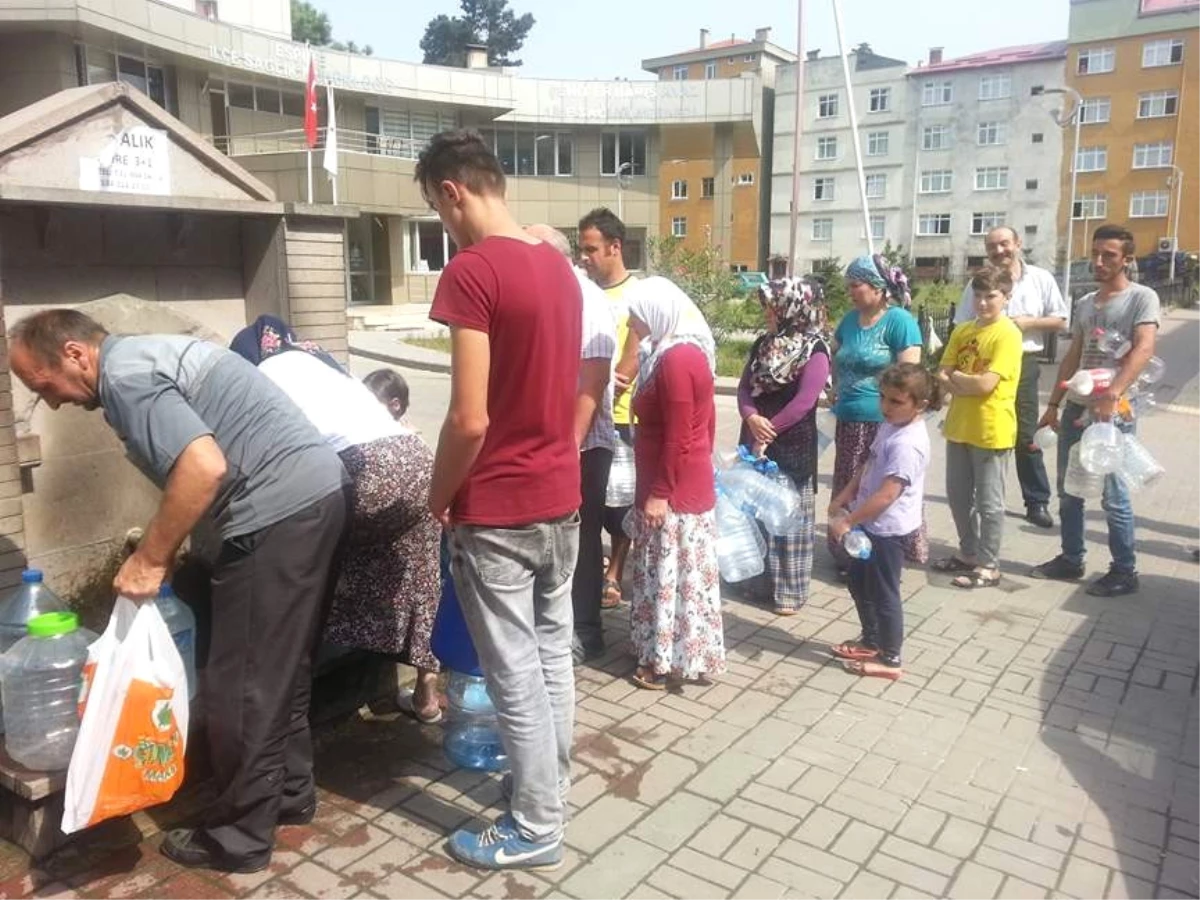 Giresun\'un Espiye İlçesinde 3 Gündür Sular Akmıyor