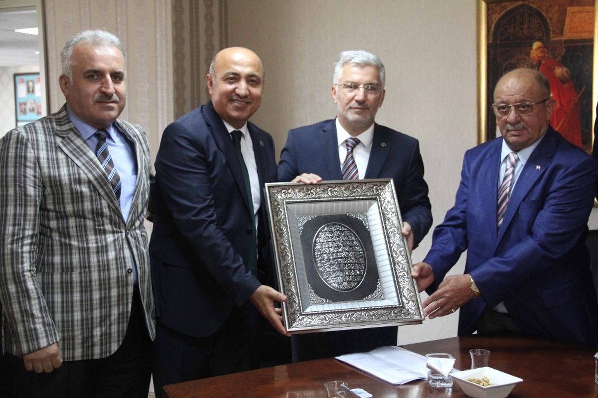 Günlük Kazancını Arakan\'a Bağışladı