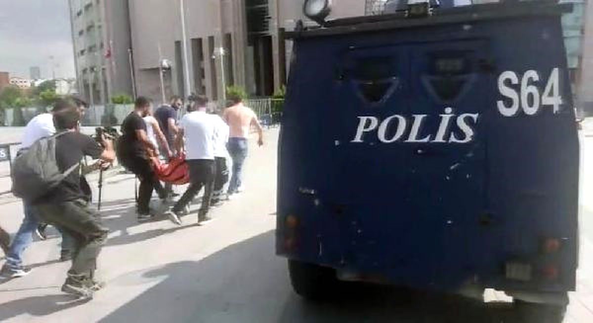 İstanbul Adalet Sarayı Önünde Silahlı Kavga (2)