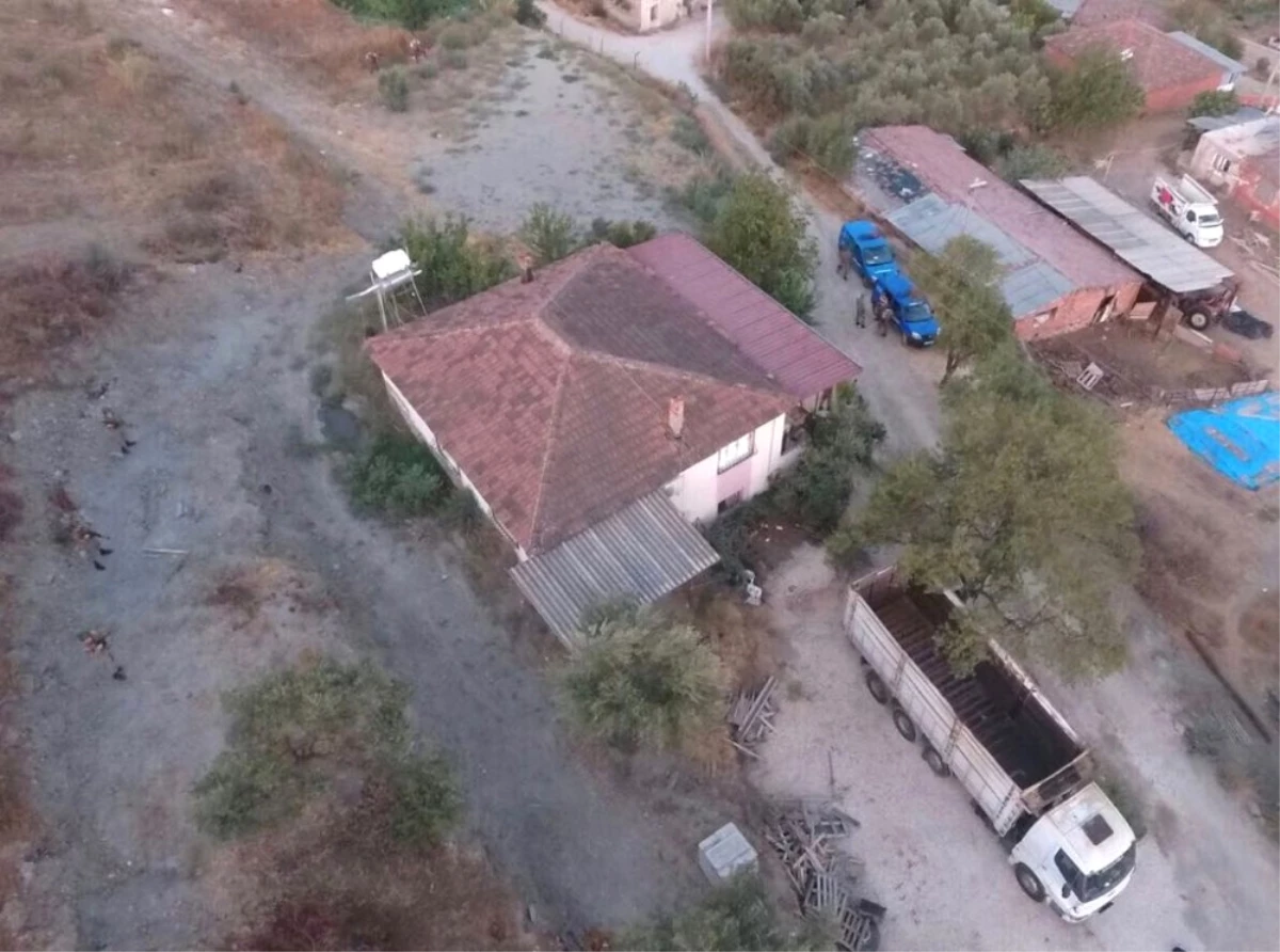 İzmir\'de "Drone" Destekli Terör Operasyonunda 5 Gözaltı