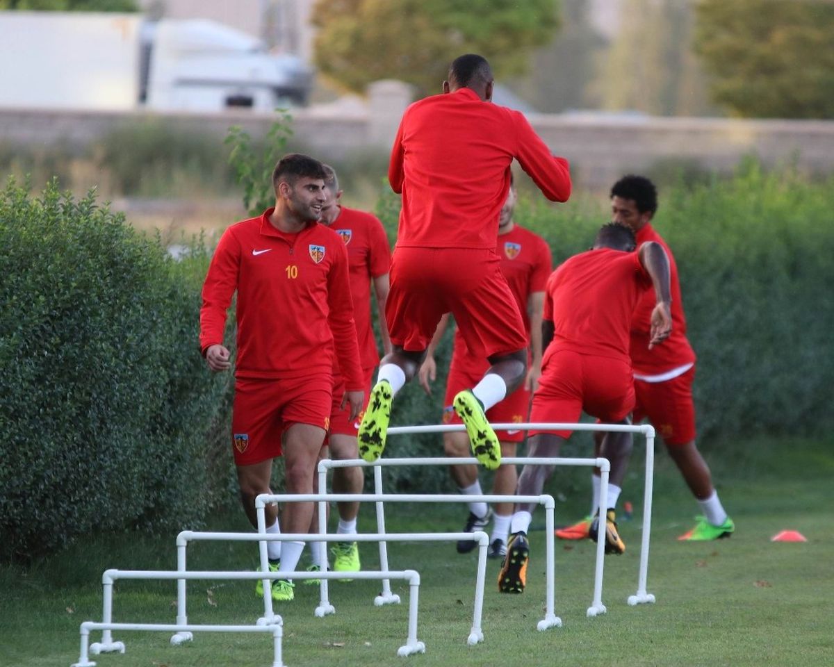 Kayserispor\'da Kasımpaşa Mesaisi Devam Ediyor