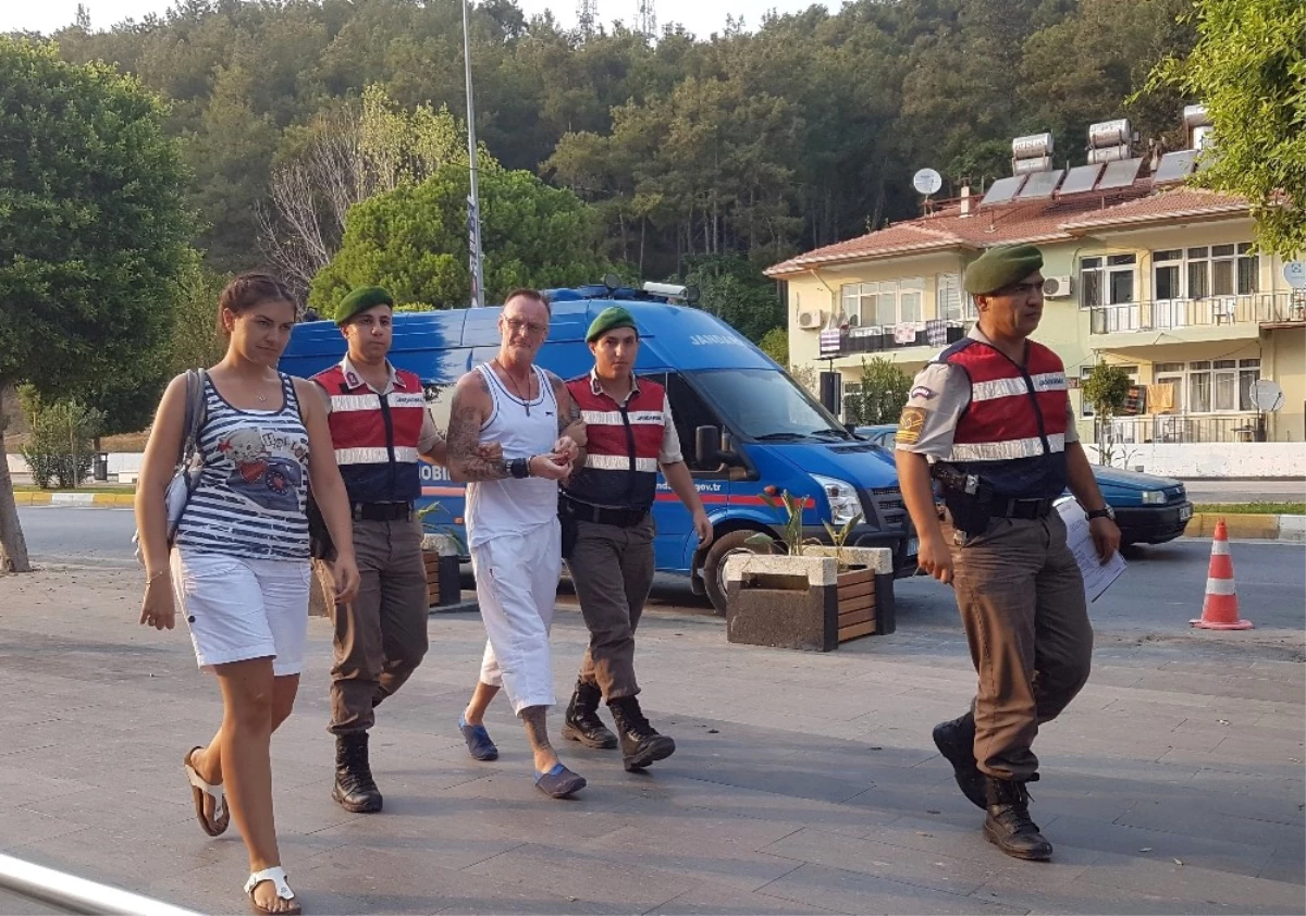 Manavgat Şelalesinde Cüzdan Çalan İngiliz Turist, Durdurulan Tur Otobüsünde Yakalandı