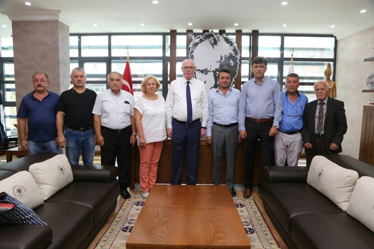 Muhacir Dernekleri Federasyonu\'ndan Başkan Kurt\'a Ziyaret