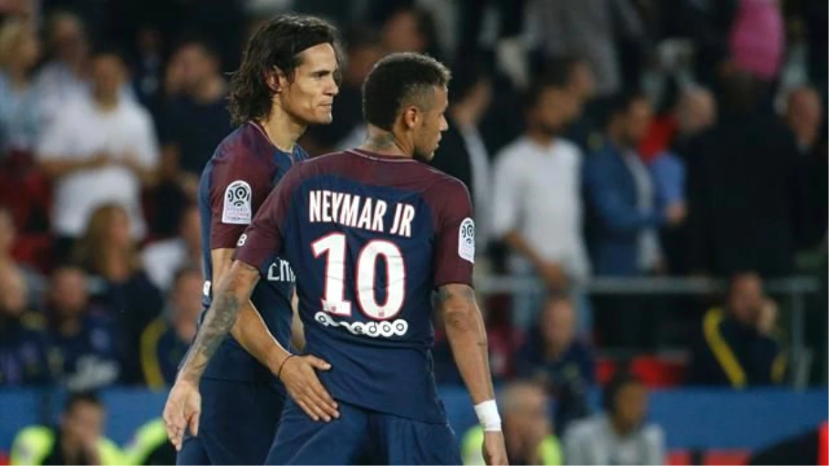 Duran Top Krizinden Sonra Neymar, Cavani\'den Özür Diledi