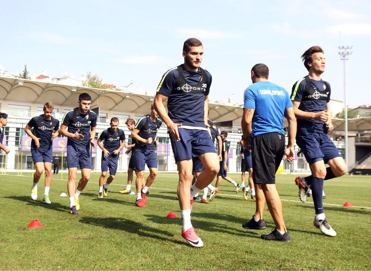 Osmanlıspor Günü Çift Antrenmanla Tamamladı