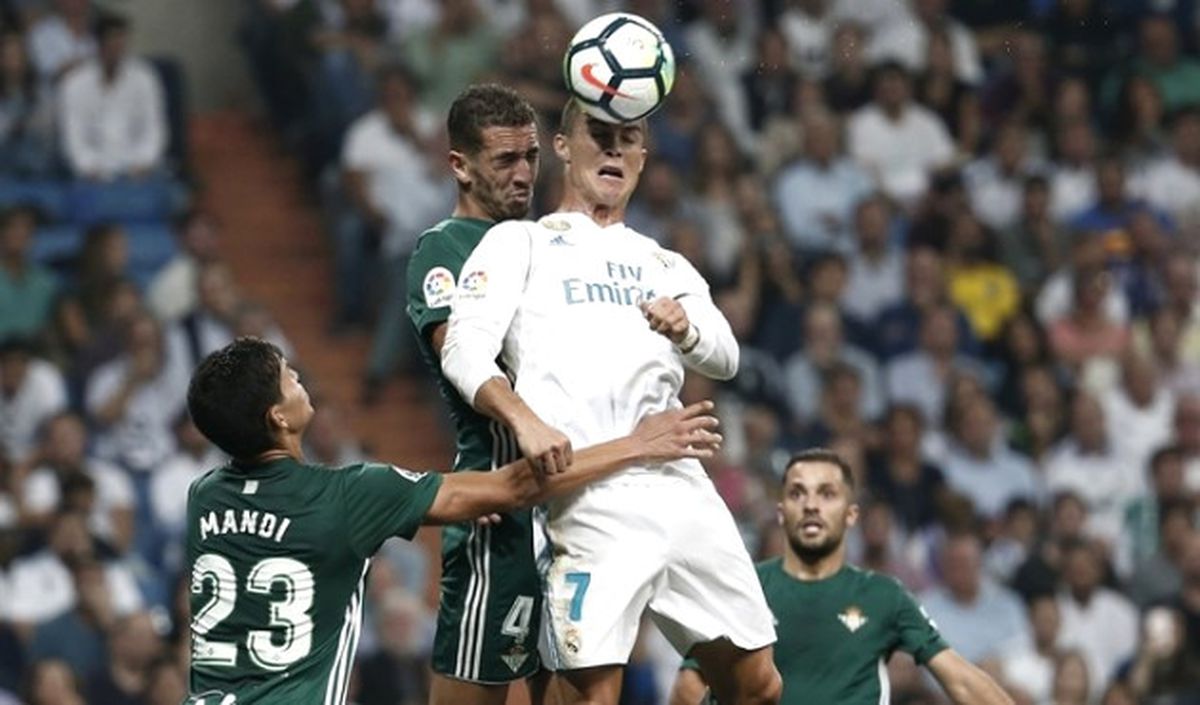Real Madrid Ligde İlk Yenilgisini Aldı
