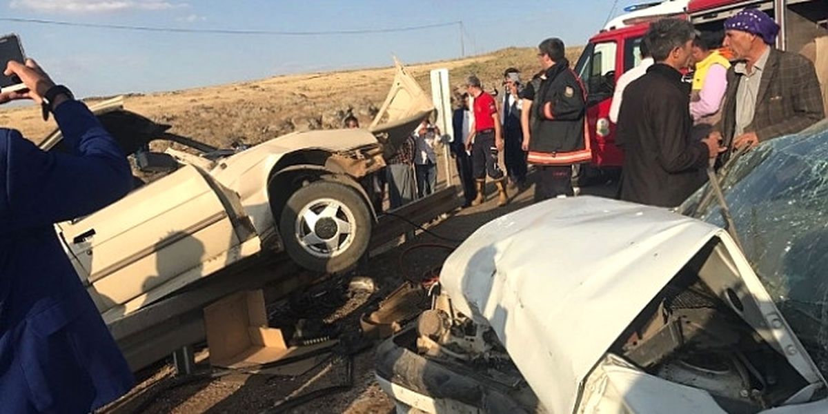 Şanlıurfa\'da İki Otomobil Çarpıştı: 7 Yaralı