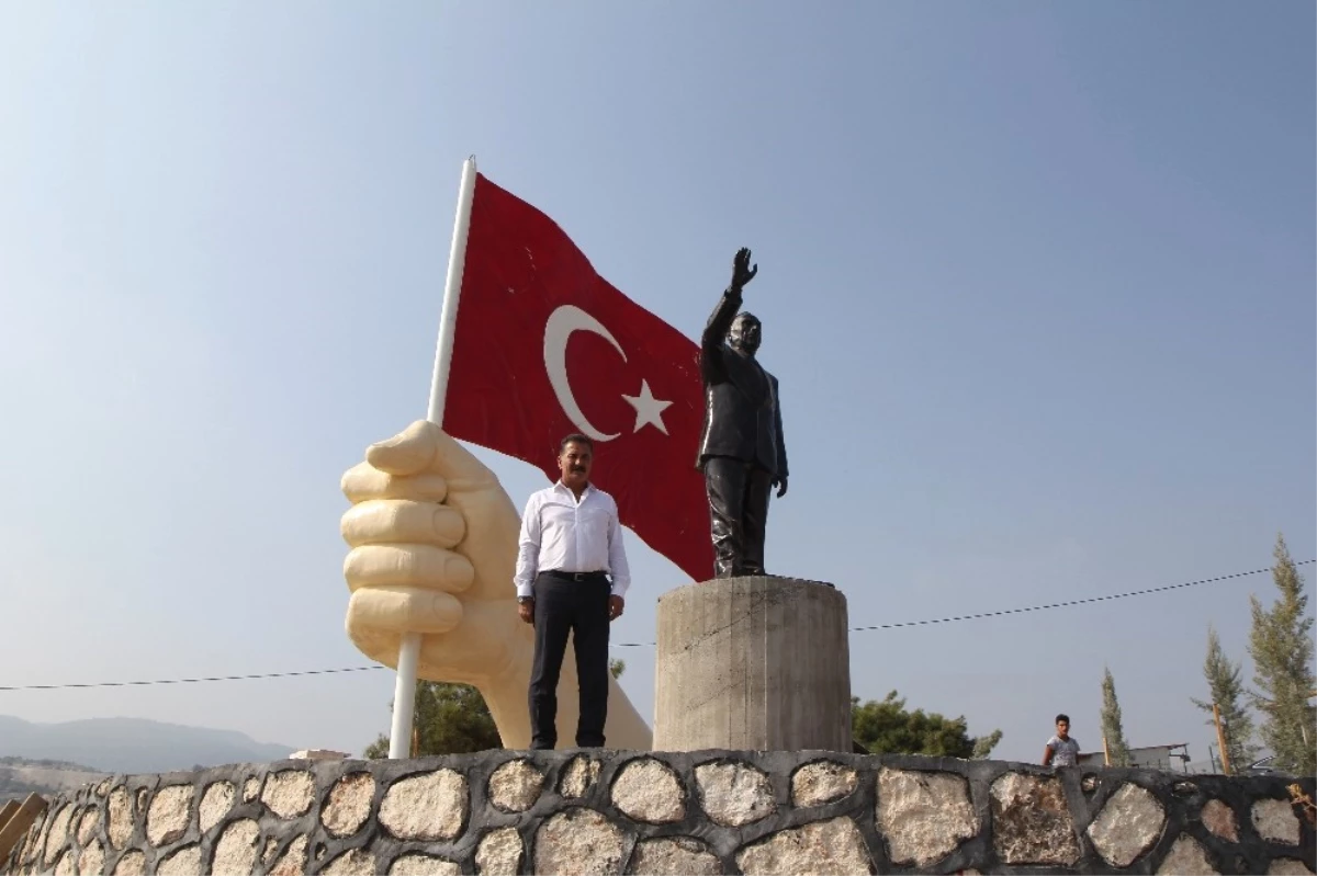 Toroslar Belediyesi, Türkeş\'in Adını Parkta Yaşatacak