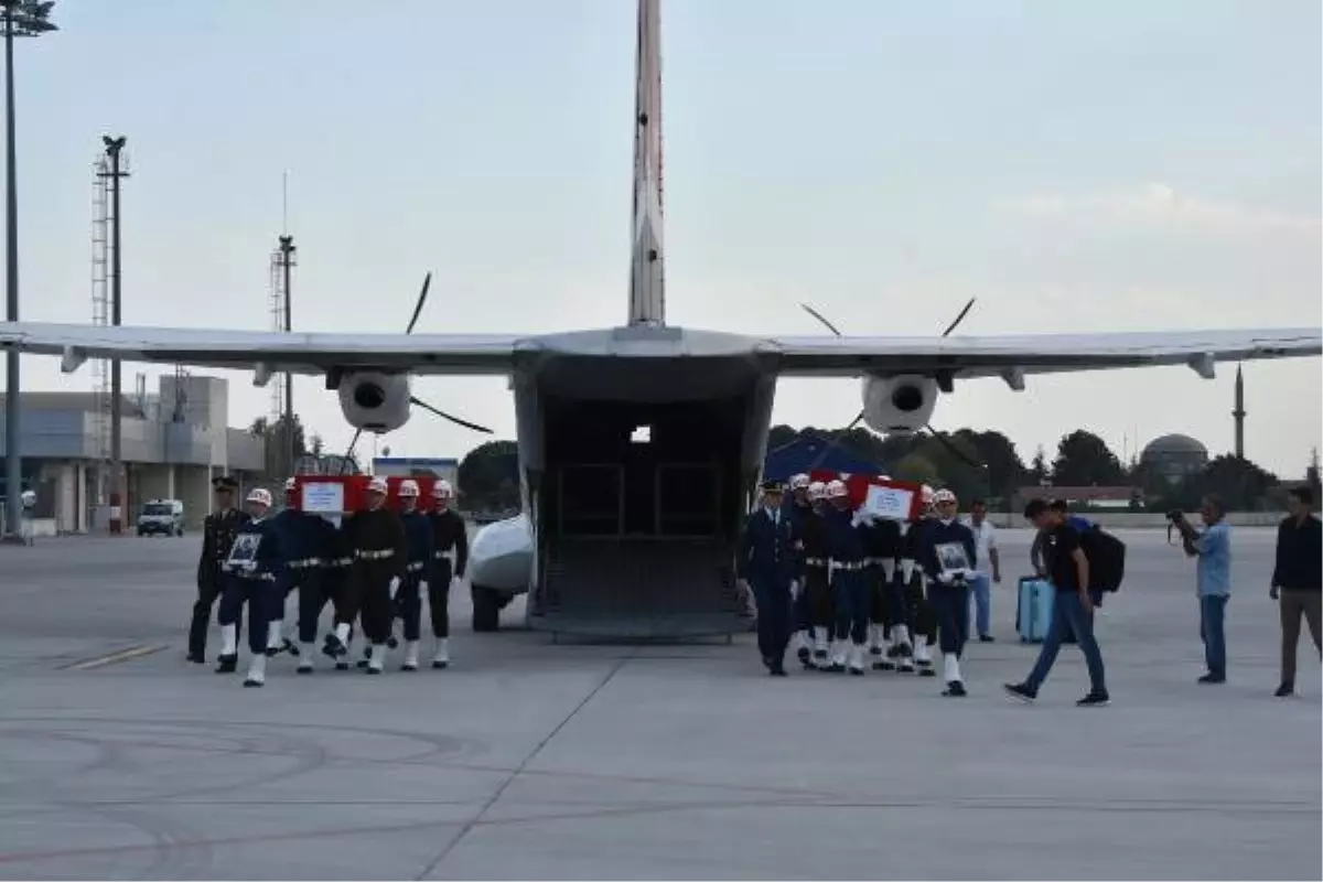 2 Şehidin Cenazeleri, Memleketleri Konya\'ya Getirildi