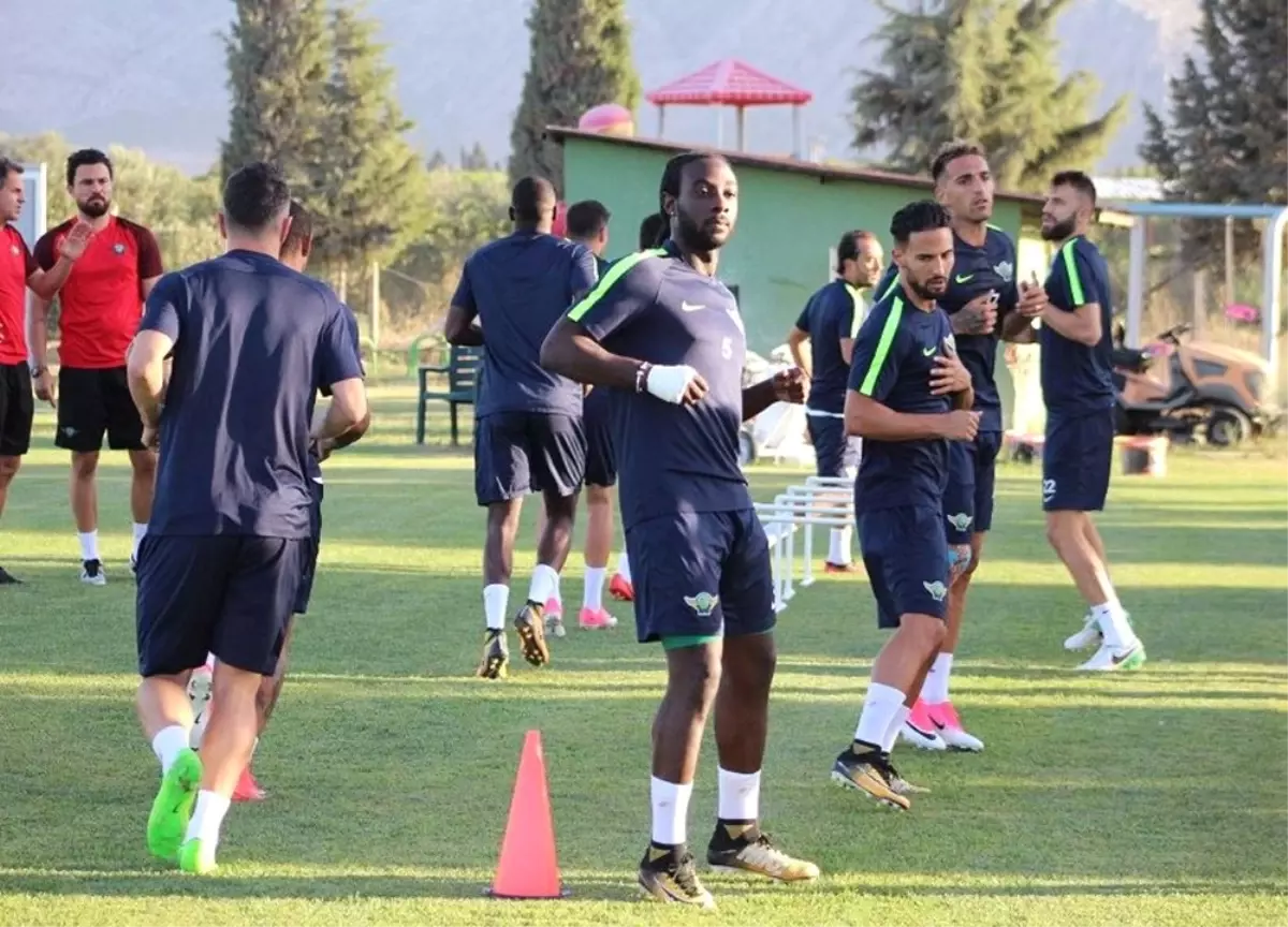 Akhisarspor, Konya Deplasmanına Çıkıyor