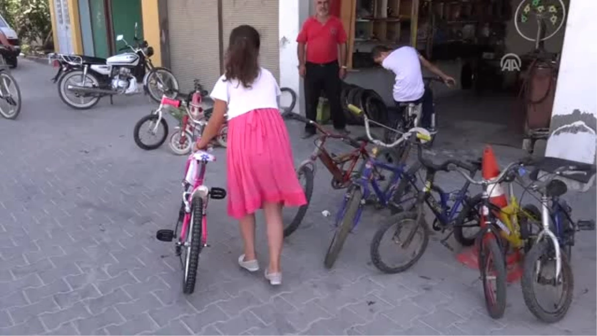 Babadan Kalma Bisiklet Tamirciliğini 40 Yıldır Sürdürüyor