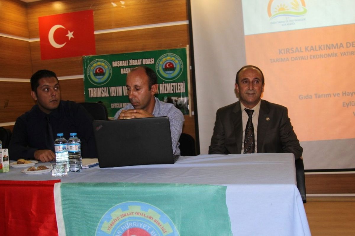 Başkale\'de "Tarımsal Yayım ve Danışmanlık" Toplantısı.