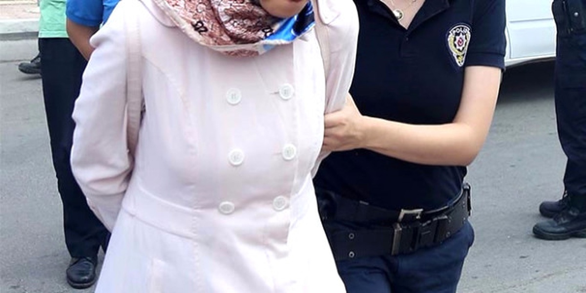 Belediye Başkanının Ablası Fetö\'den Tutuklandı