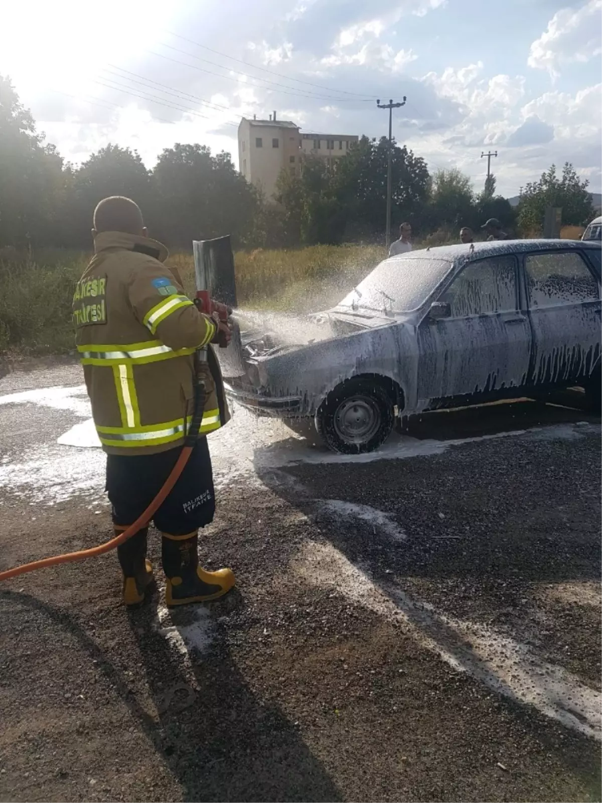 Benzin Kaçağı Aracı Yaktı