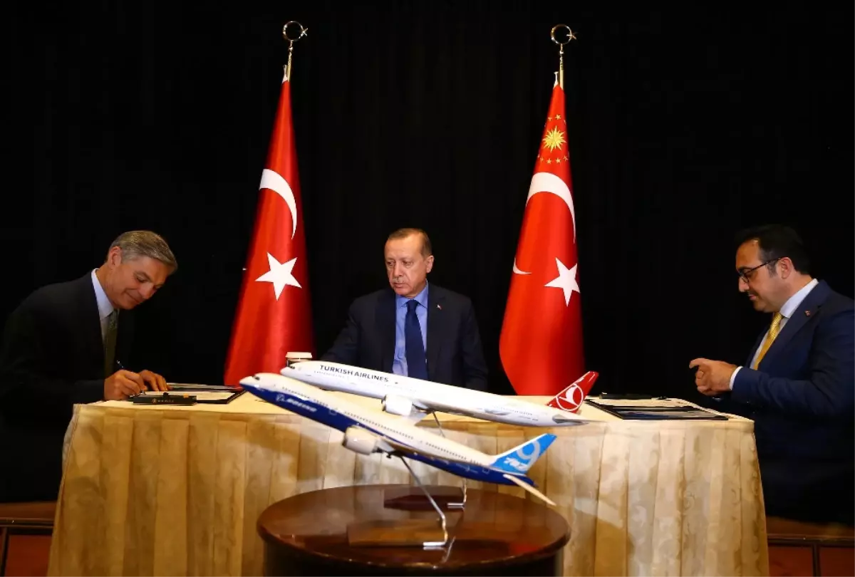 Cumhurbaşkanı Erdoğan, Thy-Boeing İmza Törenine Katıldı