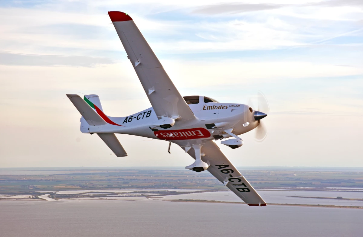 Emirates Uçuş Eğitim Akademisi İlk Eğitim Uçağını Teslim Aldı