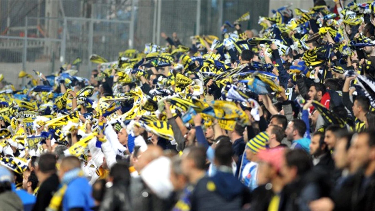 Fenerbahçe-Beşiktaş Derbisinin Biletlerine Yoğun İlgi