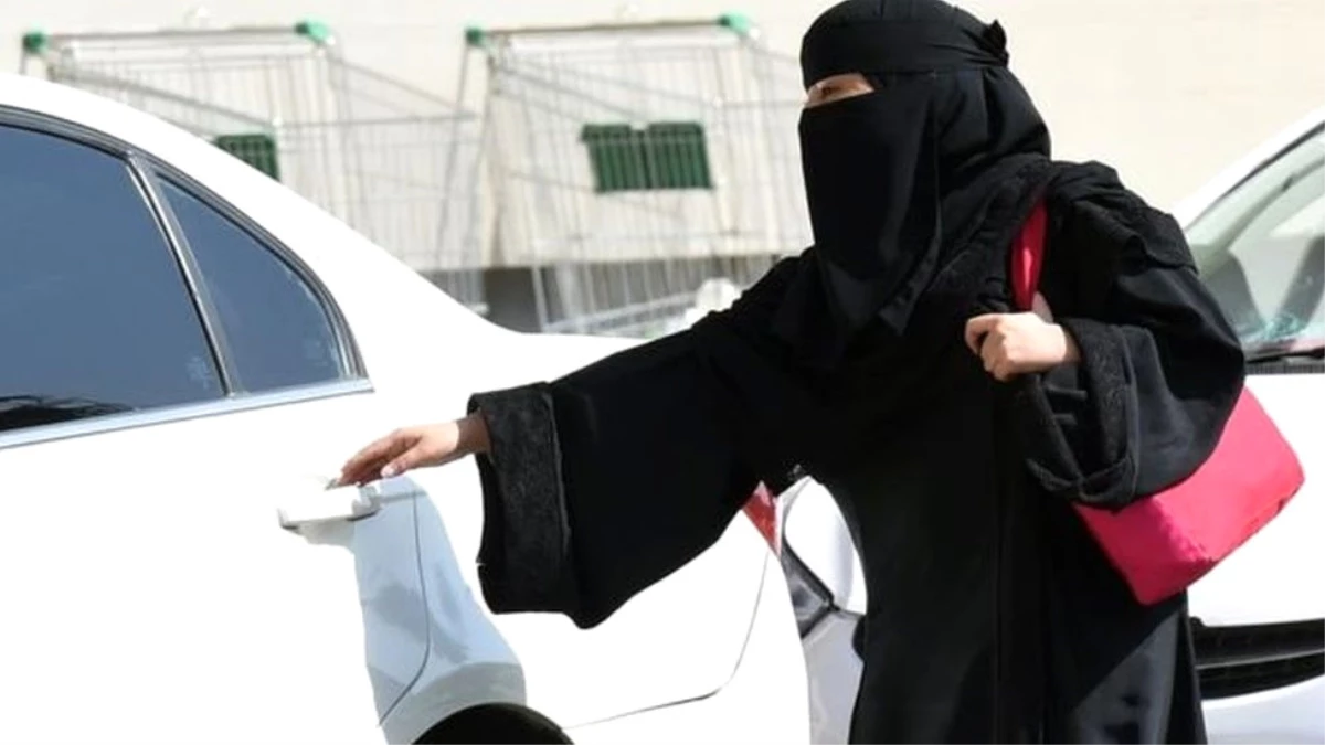 Kadınlar Aptal Oldukları İçin Araba Kullanamaz\' Diyen Suudi Din Adamına Vaaz Yasağı