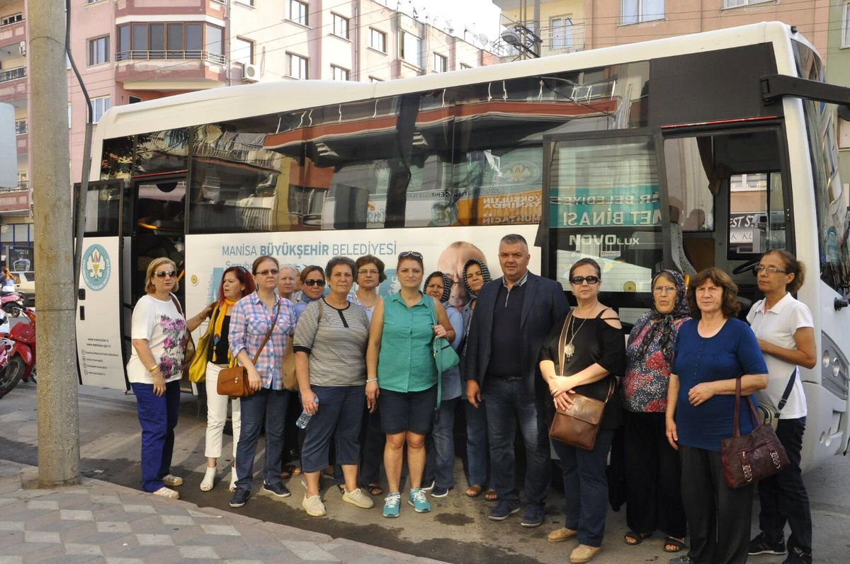 Kadınlar Kula\'yı Çok Sevdi