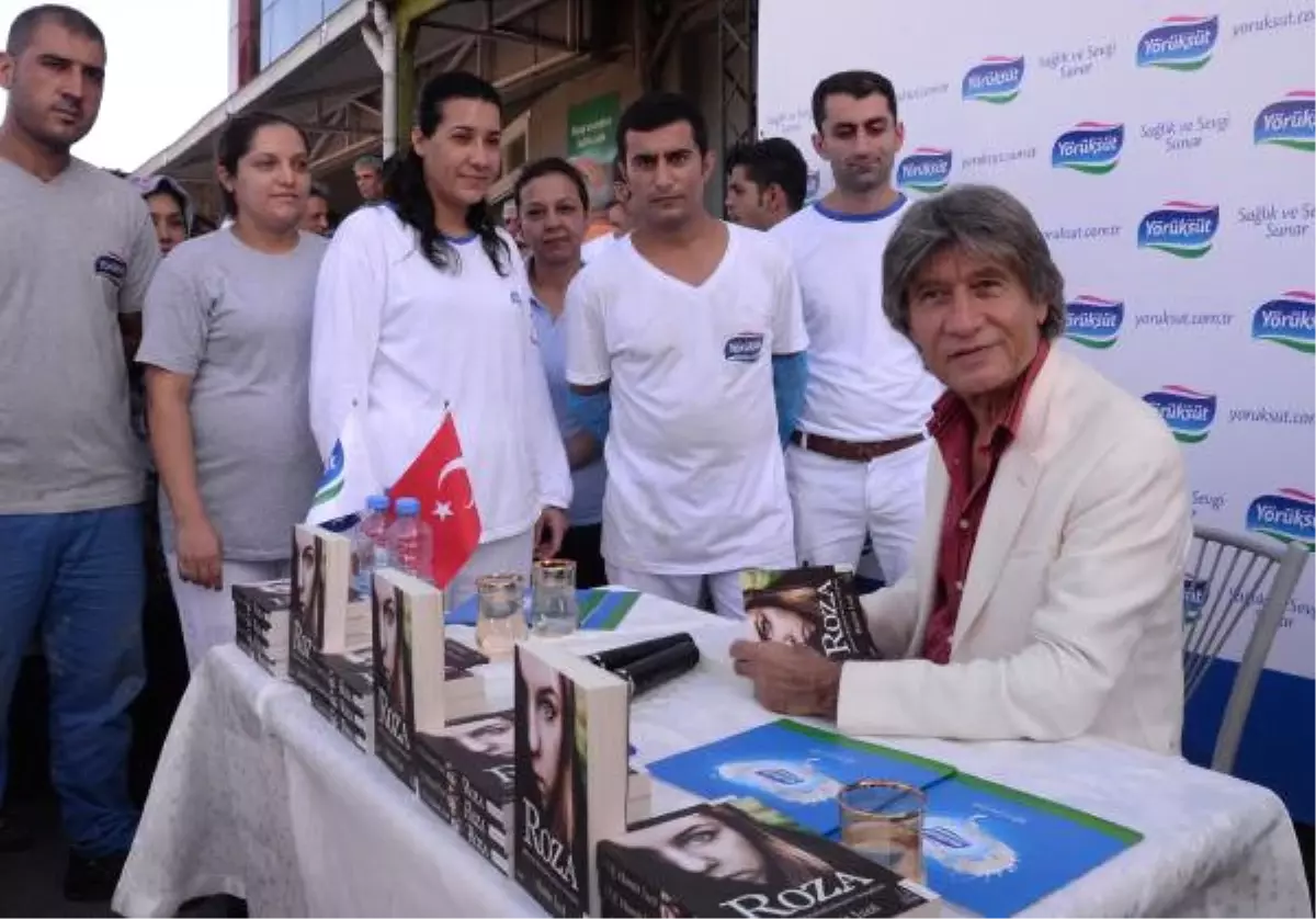 Töre Cinayetleri"Ne Dikkati Çekmek İçin Kitap Dağıttılar