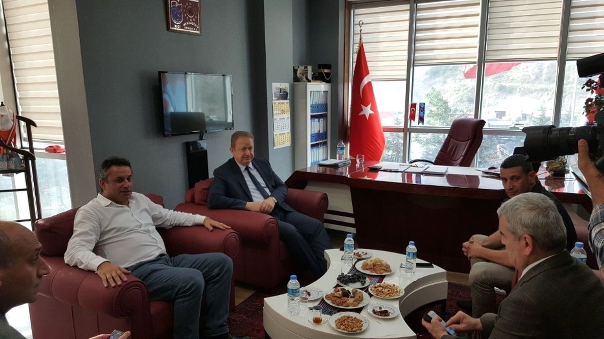 Vali Yavuz\'dan Hekimoğlu\'na Taziye Ziyareti