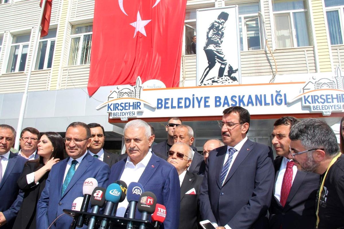 Başbakan Yıldırım: "Referandum ile İlgili Siyasi, Ekonomik, Güvenlik Boyutu Olacak"