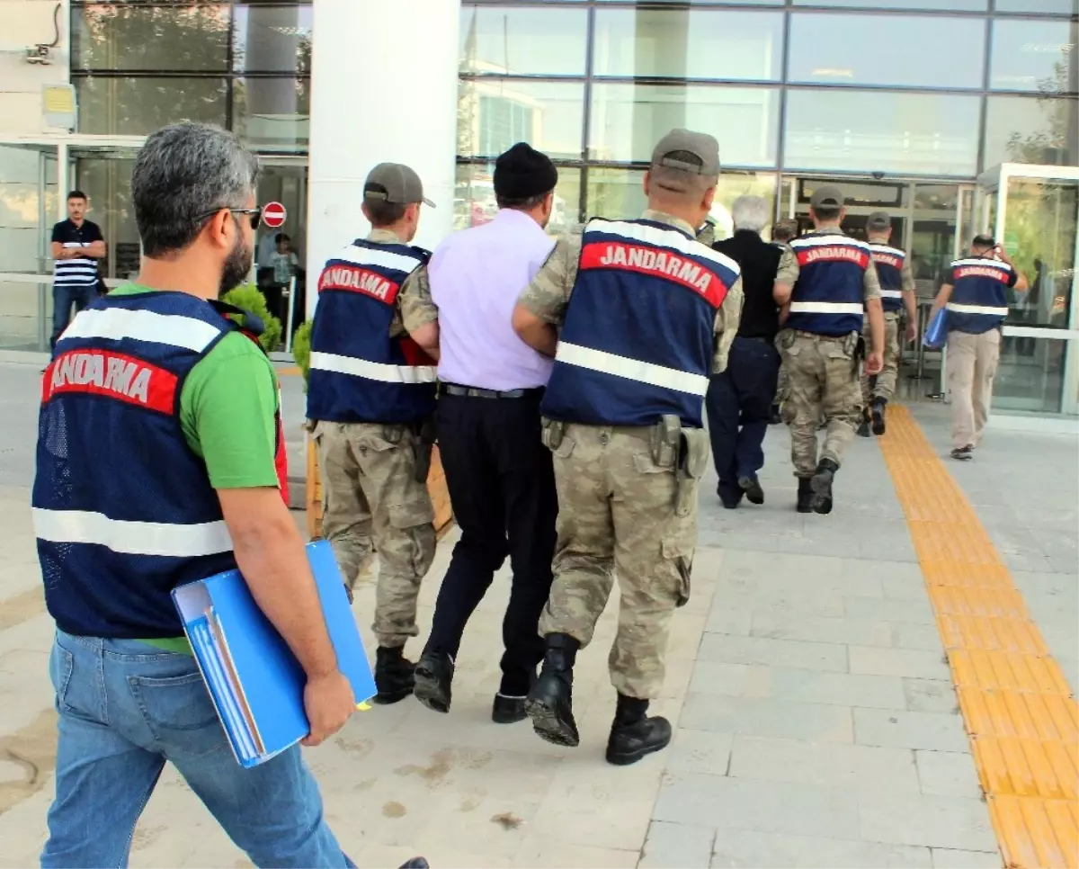 Elazığ\'da Fuhuş Operasyonu: 5 Kişi Tutuklandı