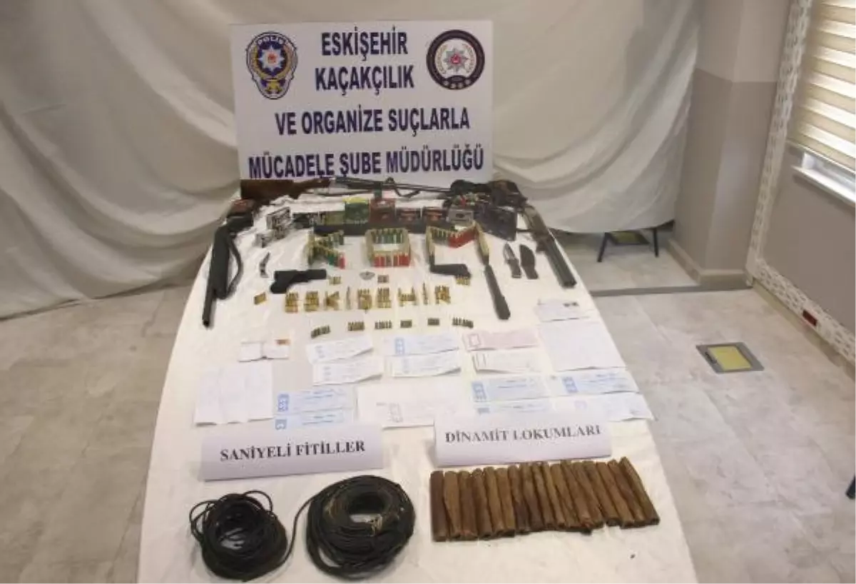 Eskişehir\'de Çete Operasyonu: 13 Gözaltı