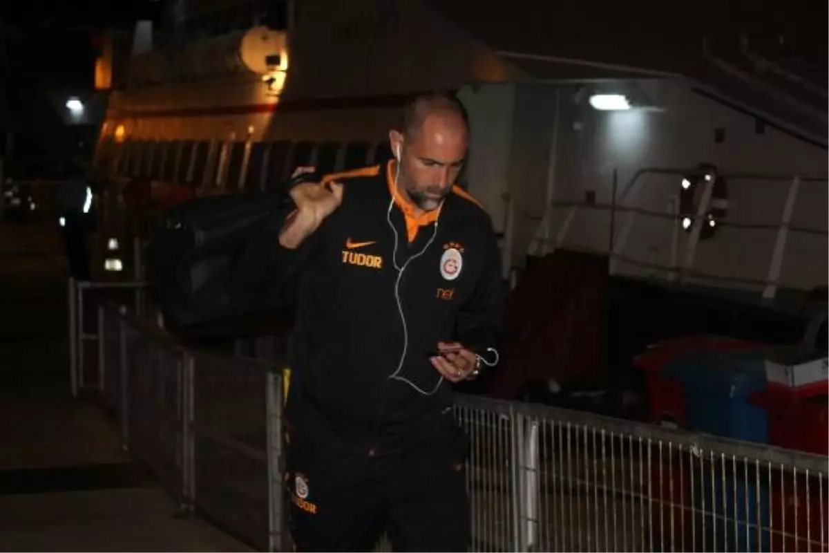 Galatasaraylı Gomis\'e Bursa\'da Yoğun İlgi