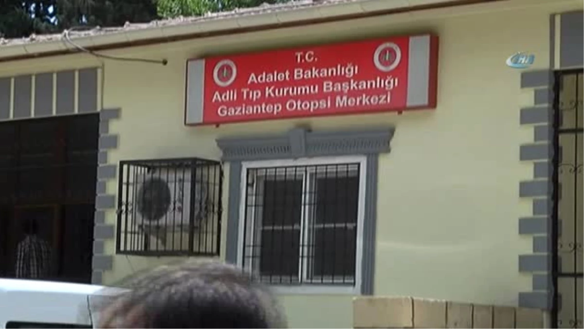 Gaziantep\'te 20 Yaşındaki Genç Babasını Öldürdü