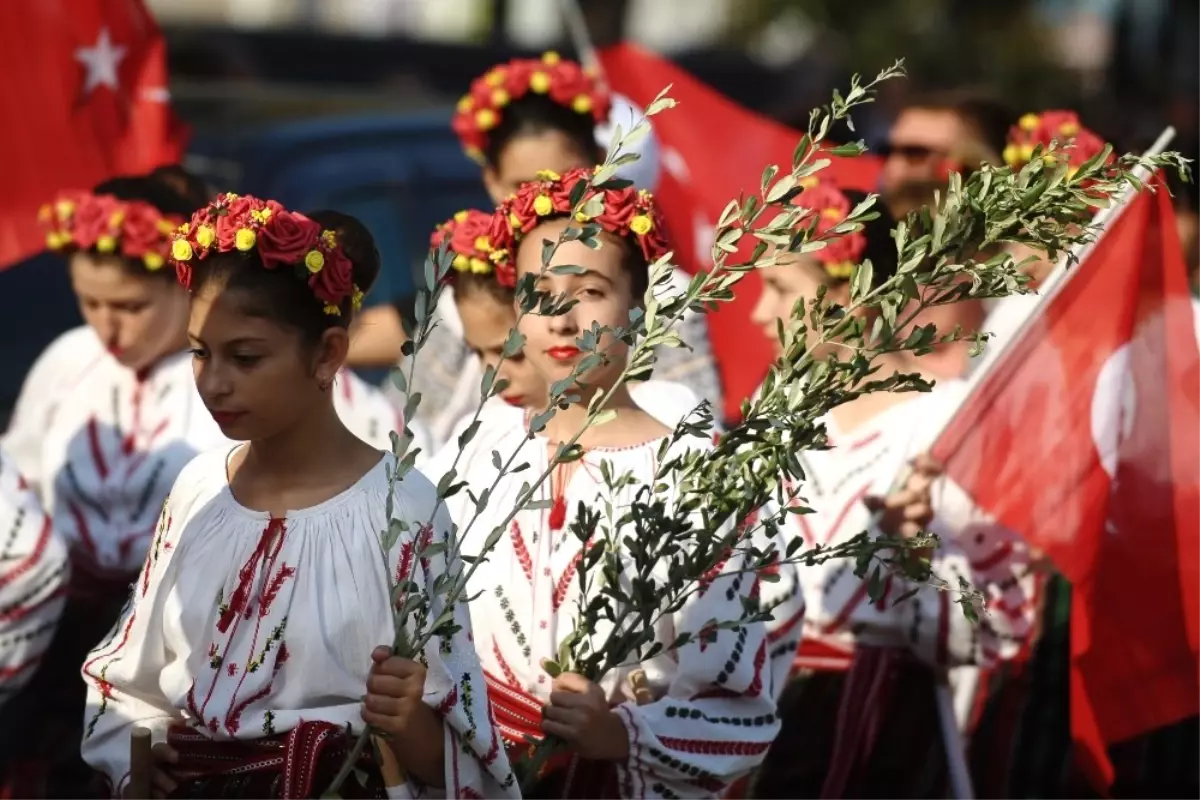 Gemlik\'te Zeytin Festivali Coşkusu