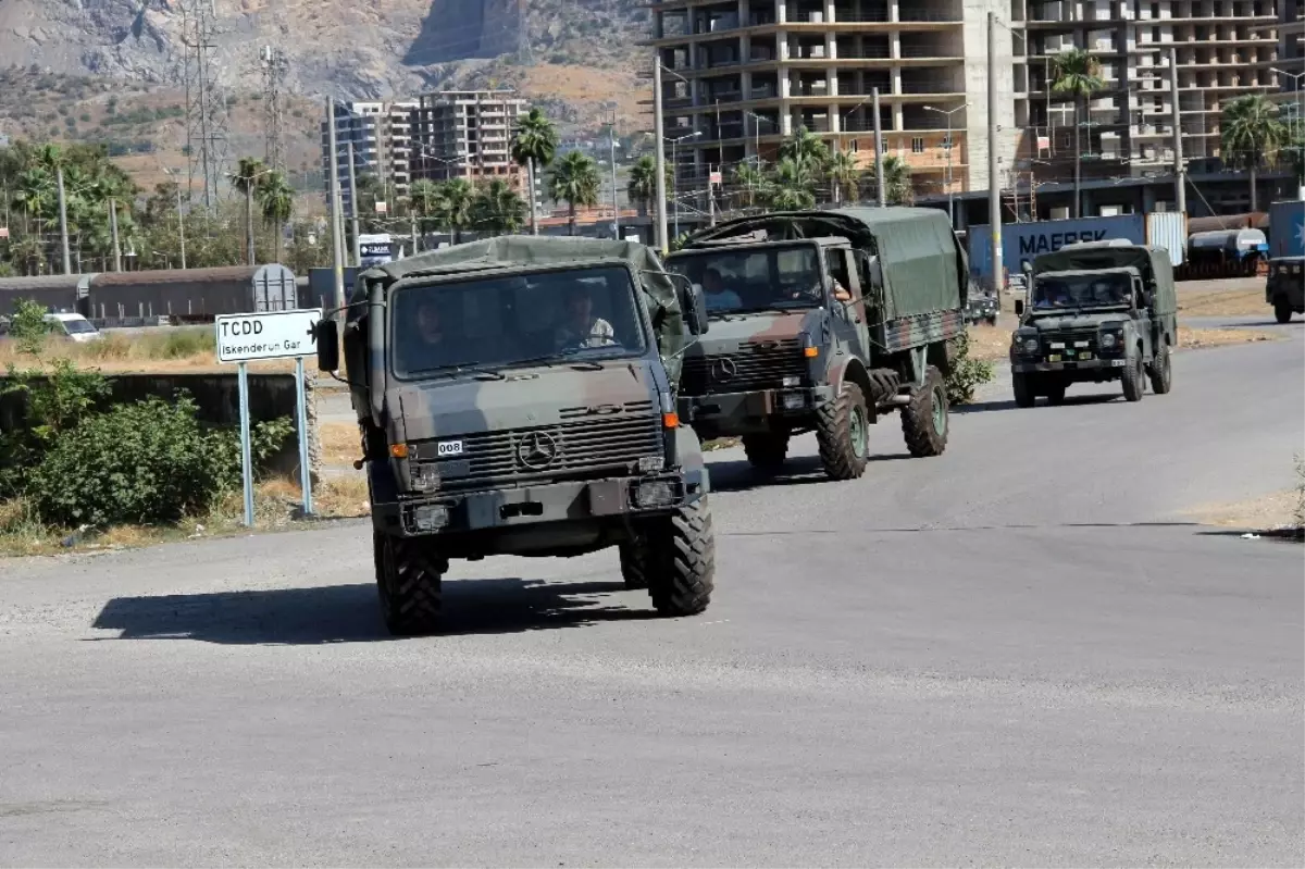 Hatay Sınırına Sevkiyat Sürüyor