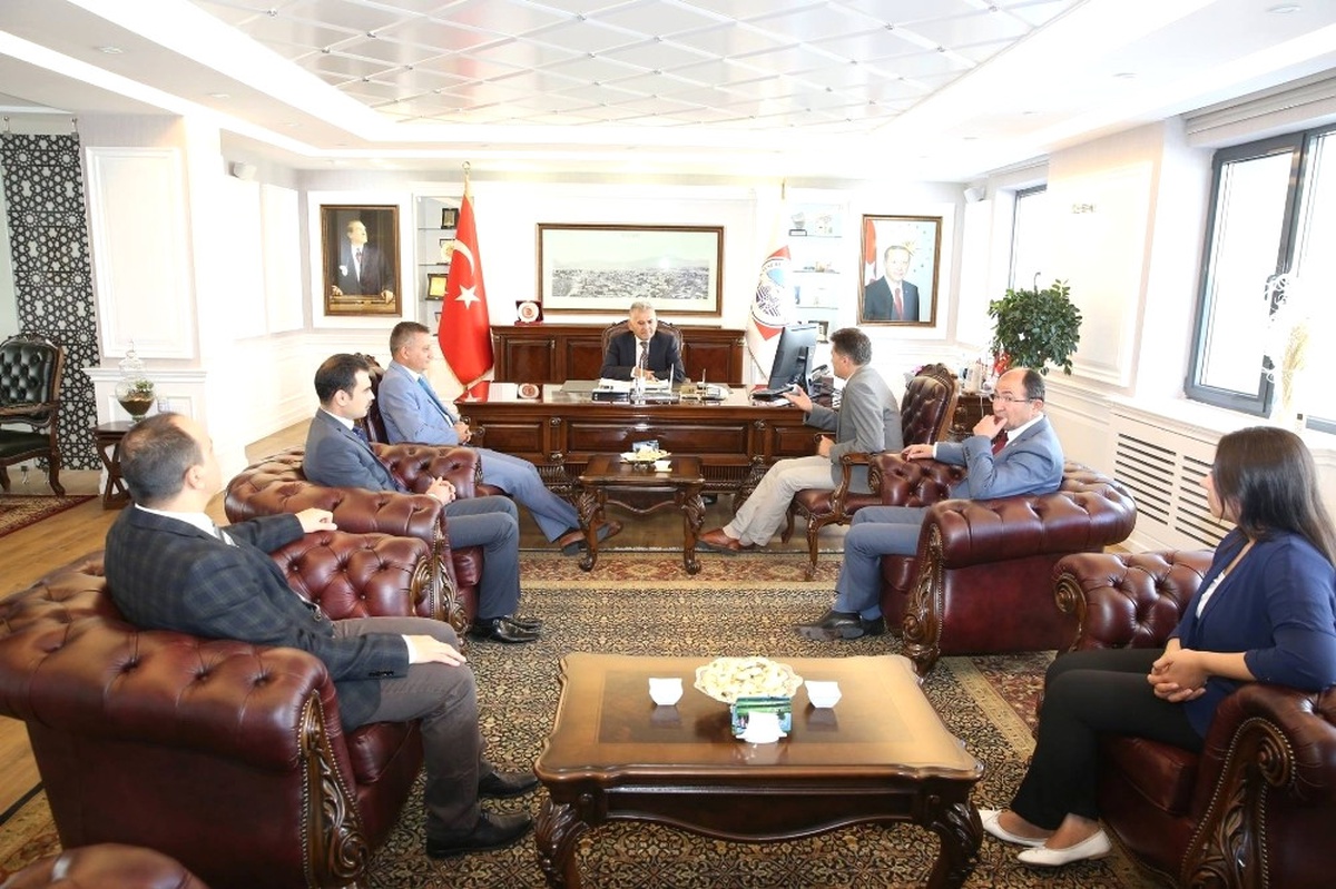 Kansere Karşı Birlik Derneği (Kanka) Üyeleri Melikgazi Belediyesini Ziyaret Etti