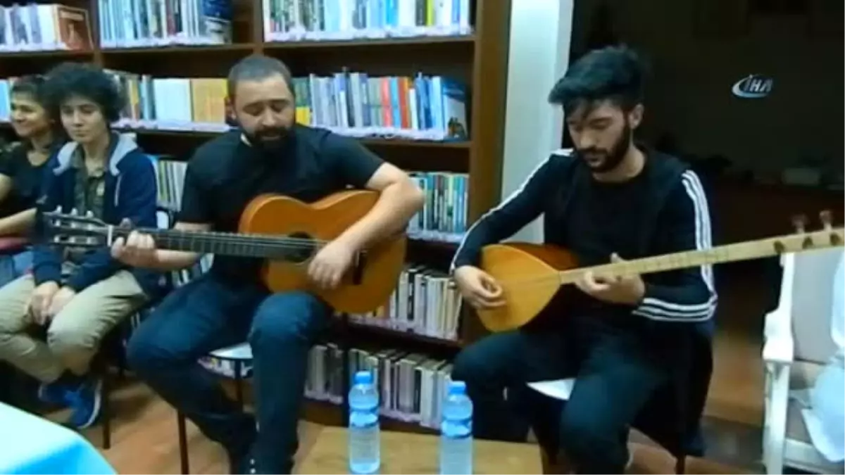 Kitap Okumayı Teşvik Etmek İçin Konser Düzenlendi