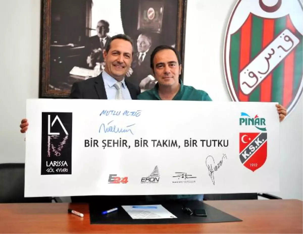 Larissa, Pınar Karşıyaka\'ya Sponsor Oldu