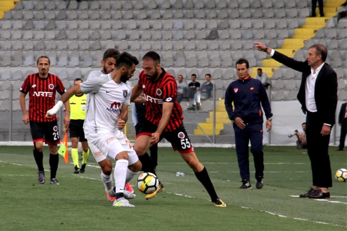 Süper Lig: Gençlerbirliği: 0 - Medipol Başakşehir: 0 (İlk Yarı)