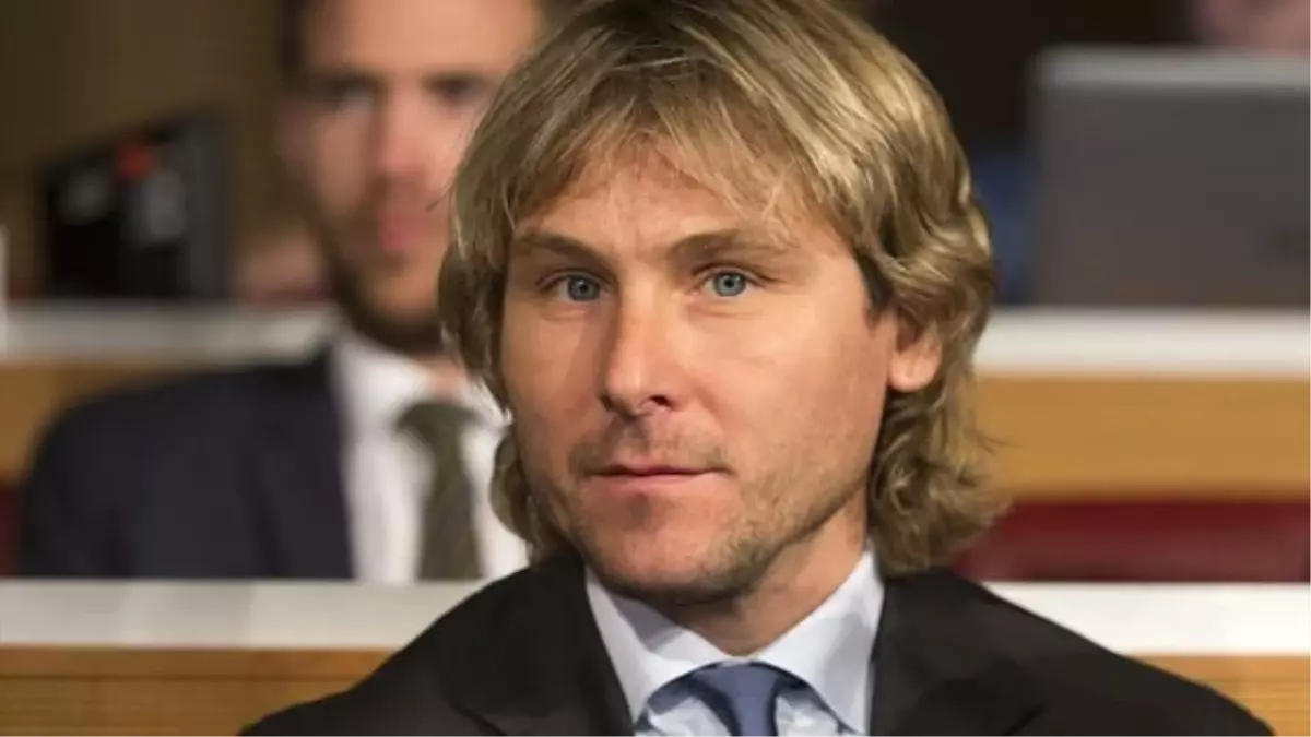 45\'lik Nedved İmzayı Attı