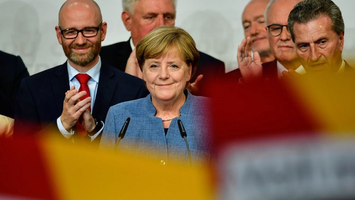Almanya\'da Merkel\'in Partisi İlk Sırada, Afd Yüzde 13 Oyla Federal Meclis\'te