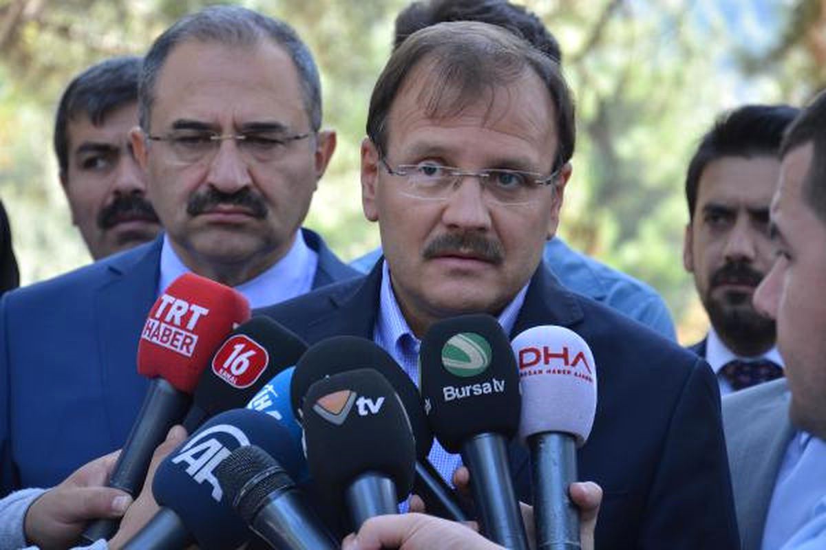 Başbakan Yardımcısı Çavuşoğlu, Hafız Çocuklara Sertifikalarını Verdi (2)