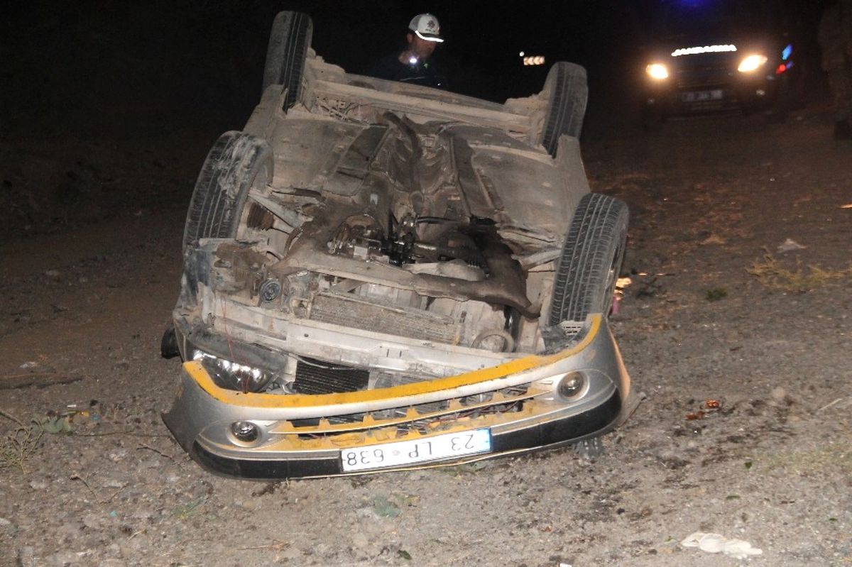 Elazığ\'da Trafik Kazası: 1 Ölü 3 Yaralı