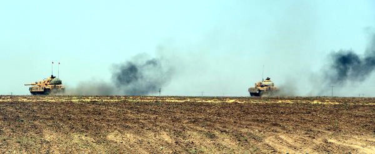 Habur\'da Tanklara Manevra ve Taarruz Eğitimi