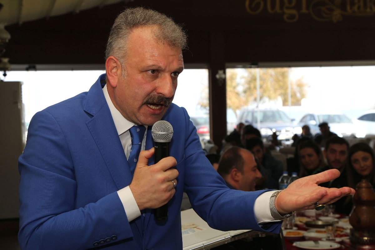 Haçlıların ve Siyonizmin Sahnelediği Oyunda Piyon Olmayın"