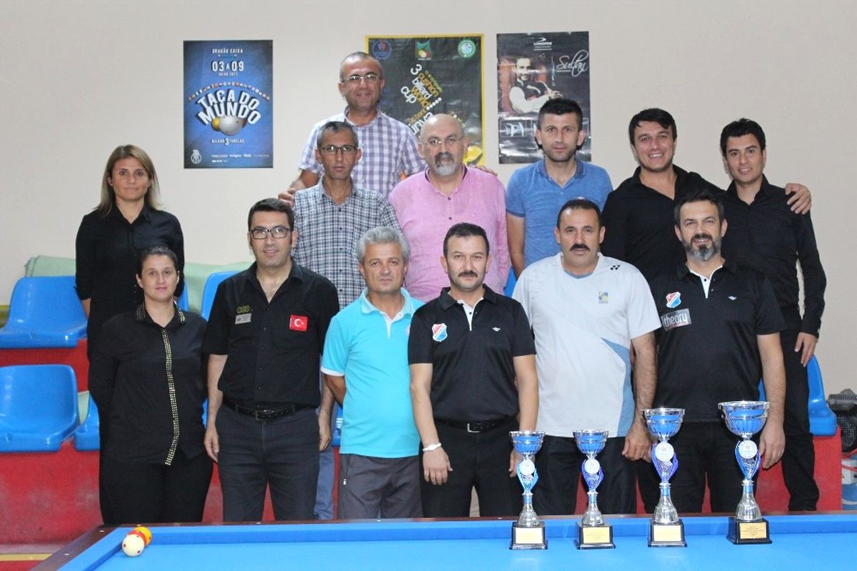 Karaman\'da İl Kontenjanı Üç Bant Bilardo Turnuvası Sona Erdi